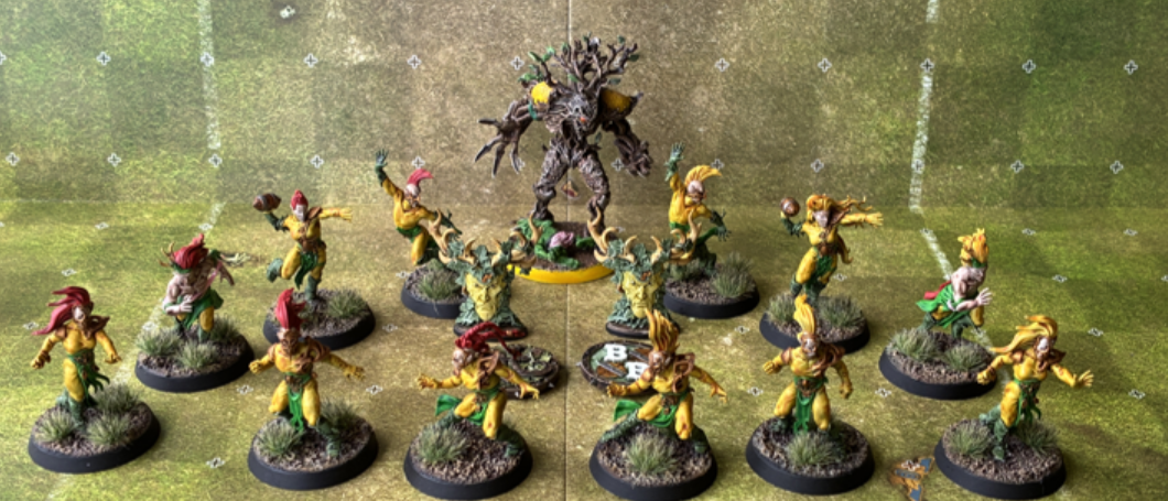 Painted Wood Elf Team - Image 1
